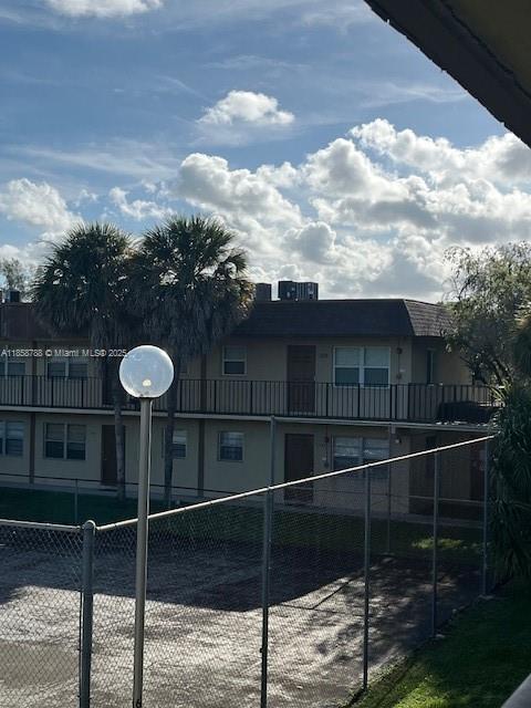 Photo - 406 Lakeside Dr Unit 208