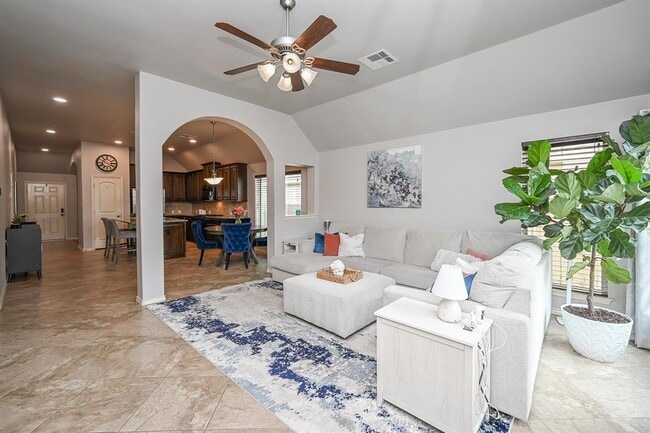 Building Photo - 10911 Overland Trail Dr Rental
