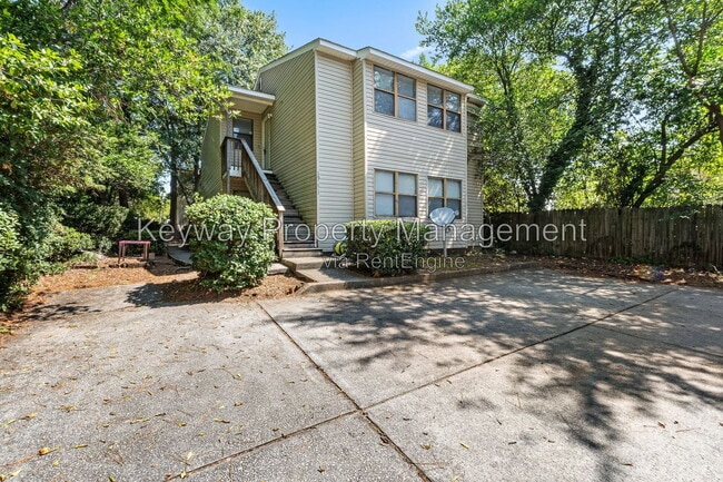 Building Photo - 1925 1/2 Wrightsboro Road Unit B