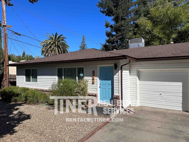 Home near Ancil Hoffman Park and Golf Course - Home near Ancil Hoffman Park and Golf Course