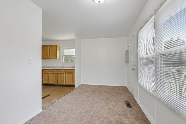 Photo - Cozy Ranch Home 30 Night Min Quiet Reynoldsburg