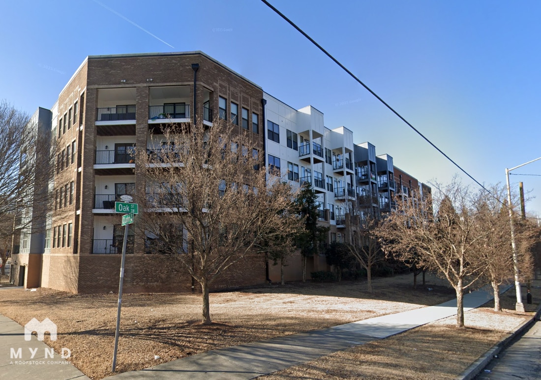 Photo - 898 Oak St SW Unit 1410