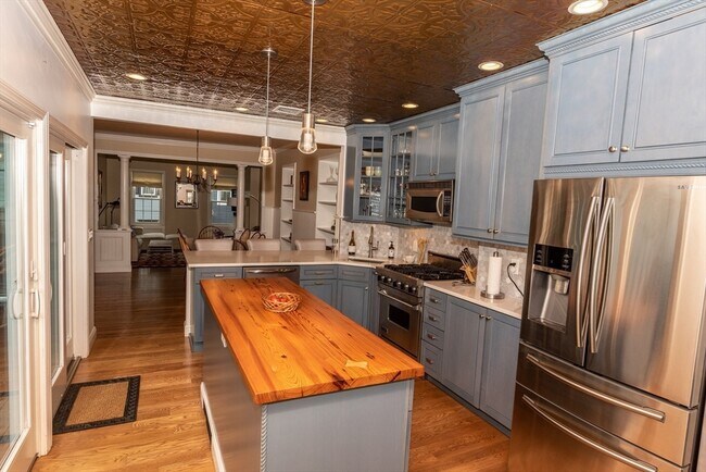 Photo - 21 Trenton St