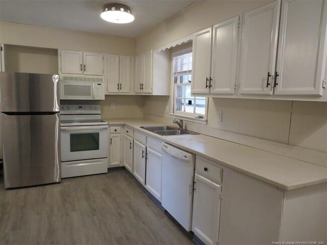 Photo - 7133 Hallstead Cir