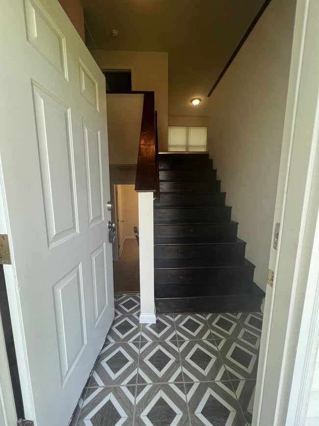 Photo - 4-bedroom 1.5 baths house near I-44