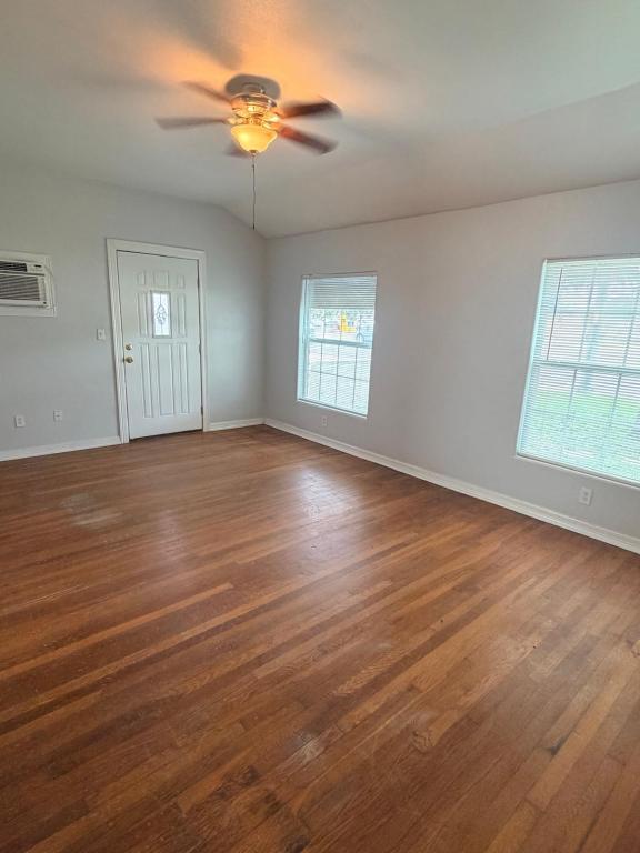 Photo - 101 W 8th St