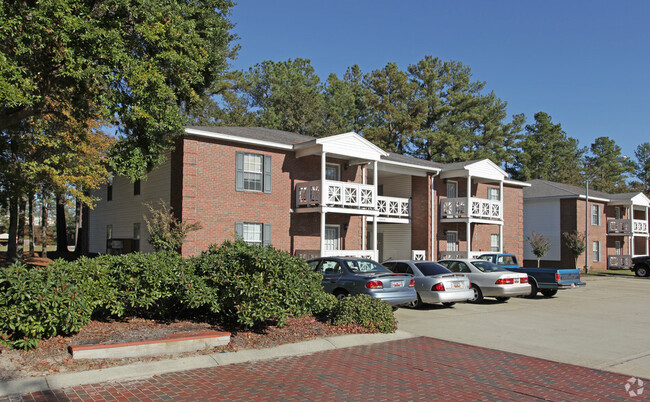 Waterforde Place Apartments - Waterforde Place Apartments