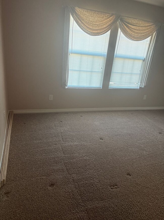 Photo - Step into comfort and modern convenience with this charming 3-bedroom, 2-bathroom home in Sherman...