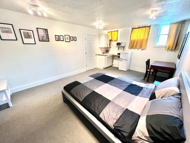 Photo - 416 E Main St