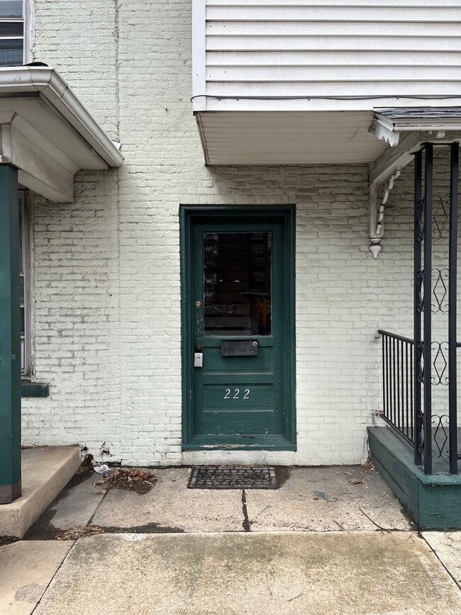 Building Photo - 220-224 S Front St Unit 222 Rental