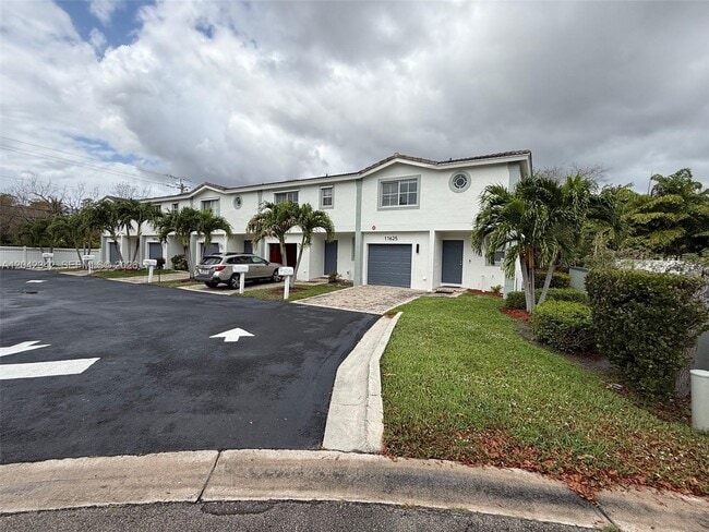 Photo - 11627 NW 23rd Ct Unit 11627