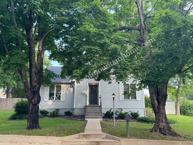 Photo - Charming 2-bedroom, 1-bath