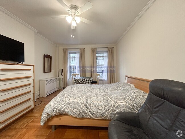 Building Photo - 318 W 107th St Rental