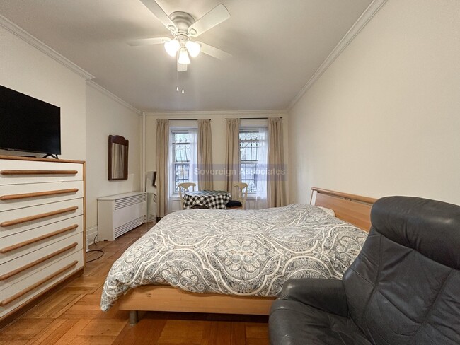 Photo - 318 W 107th St Apartment Unit 2
