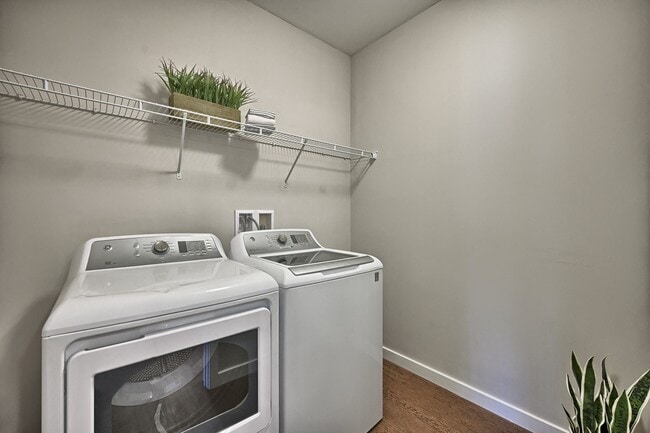 CenterPointe Apartments