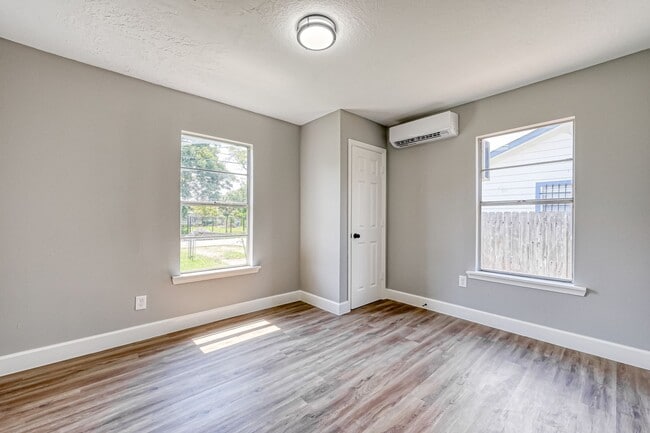 Photo - 6715 Victoria St Unidad 6715 Victoria A