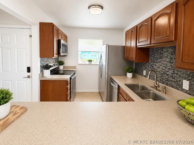 2132 NE Pelican Terrace