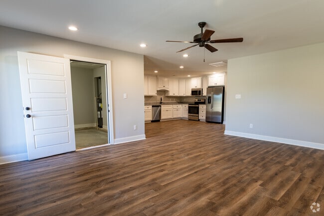 2BD, 2BR - 1300 SF- Living Area - Lucas Ferry Townhomes
