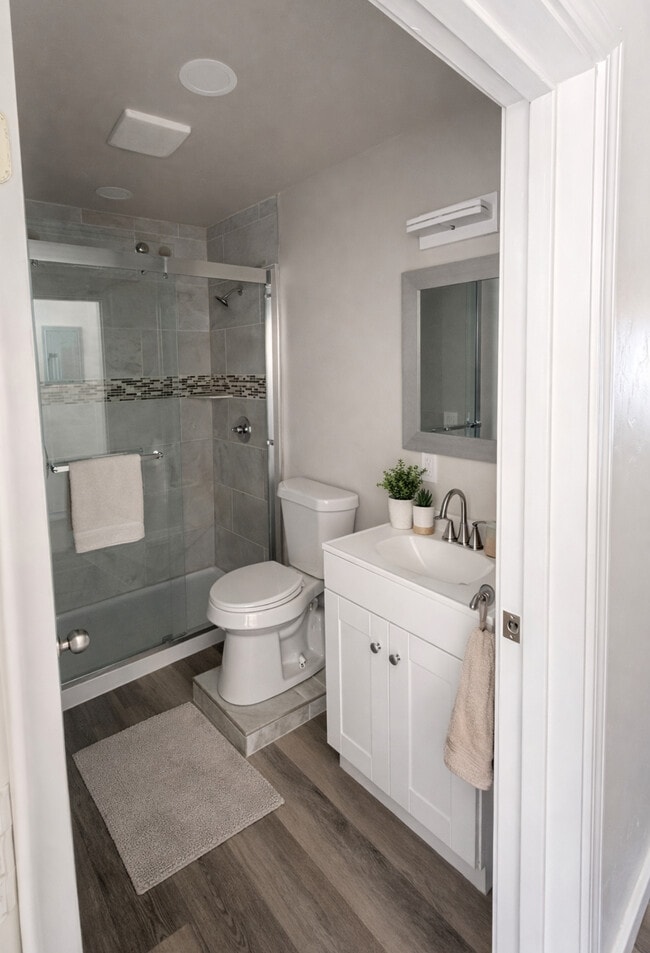 Photo - 602 W Rainey Ave