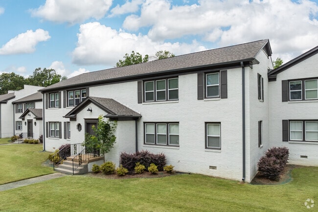 Building Photo - Highpoint at The Greenline