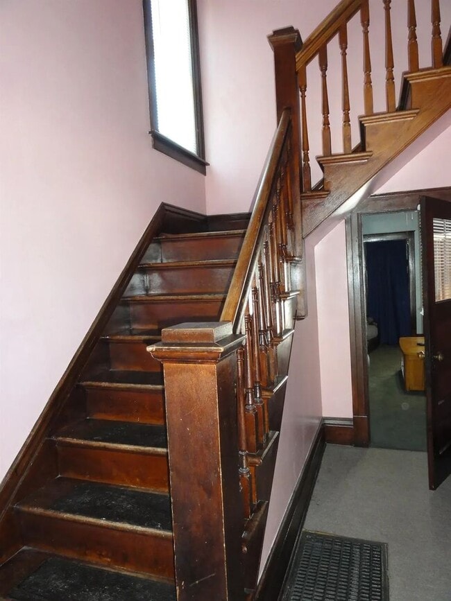 Photo - 1122 W Grand Ave Unit 2- Upper