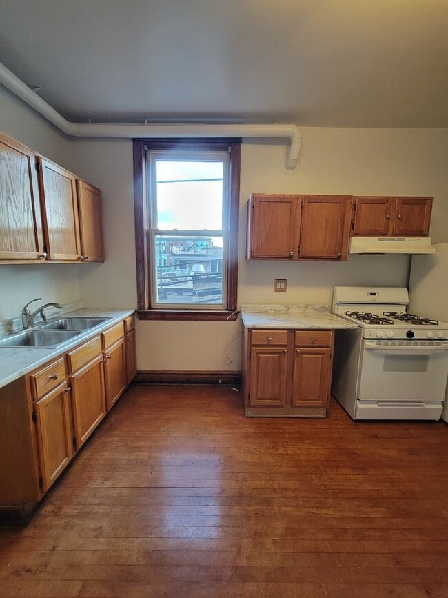 Photo - 2014 N Kedzie Ave Unit 2R