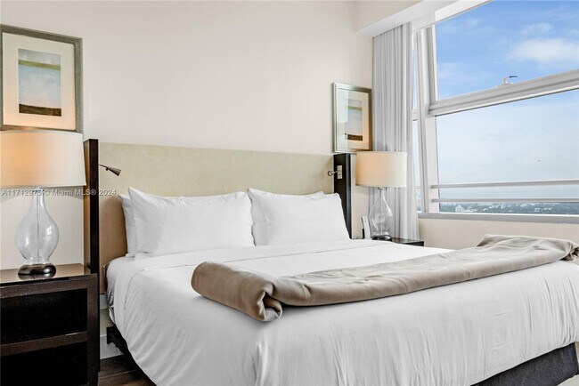 Photo - 1395 Brickell Ave Unit 3205