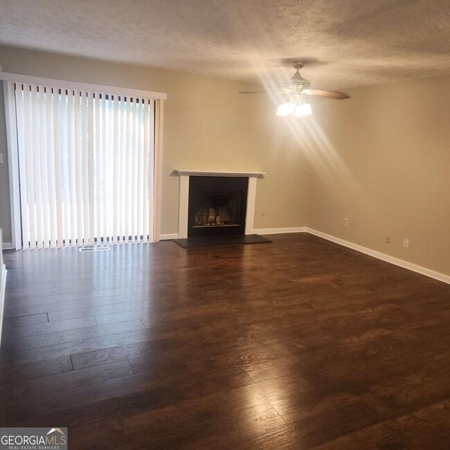 Building Photo - 3596 Main Station Dr SW Rental