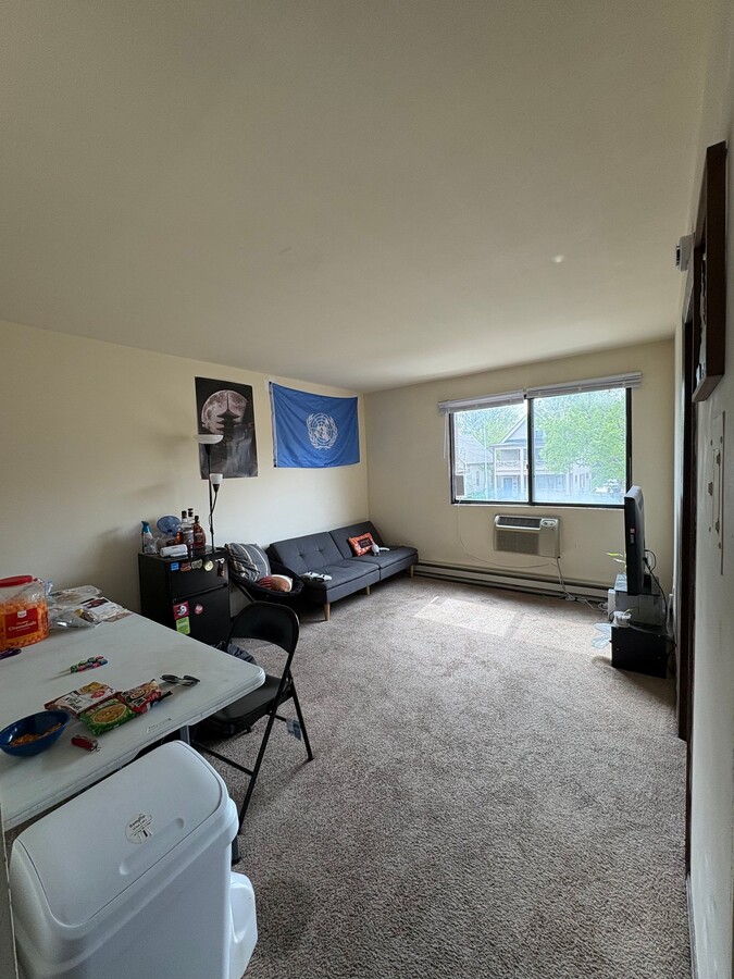 Photo - 111 S Bassett St Unidad 202
