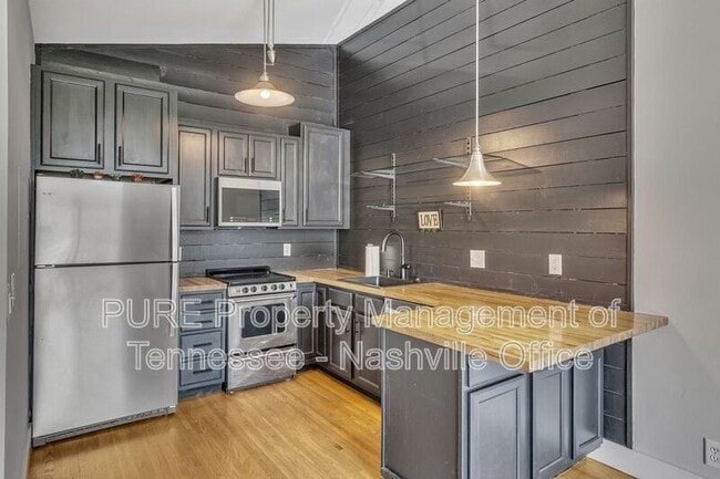 Building Photo - 613 Hillsboro Rd Unit B26 Rental