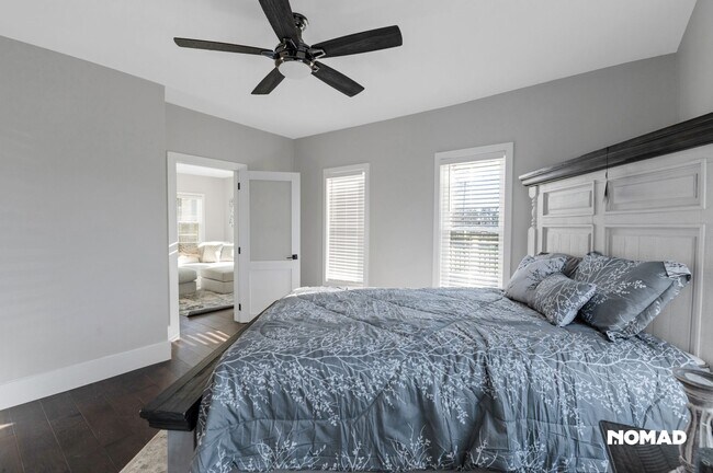 Photo - 288 W Commercial Ave