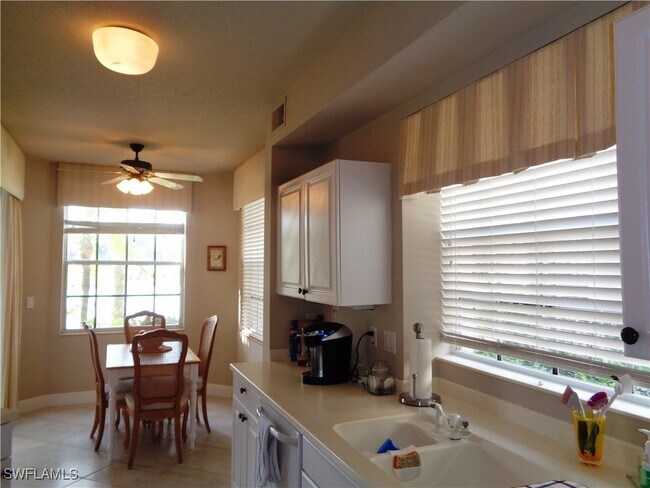 Photo - 610 Laguna Royale Blvd Unidad 1002