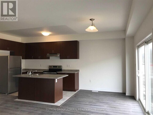 Photo - 21 Hills Thistle Dr