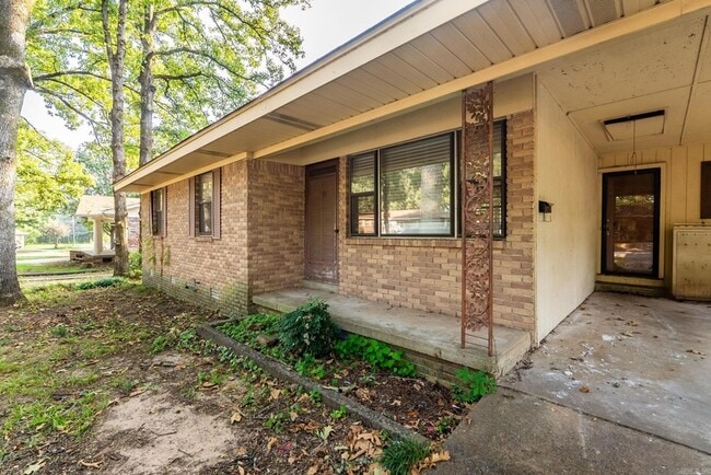 Photo - 602 W Devon Ave