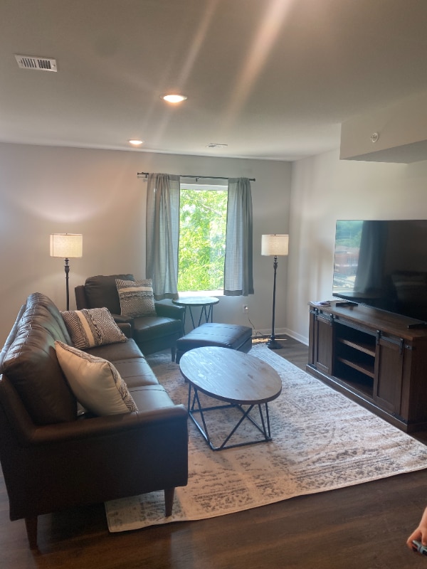 Photo - 1029 Commercial St Apartment Unit 3