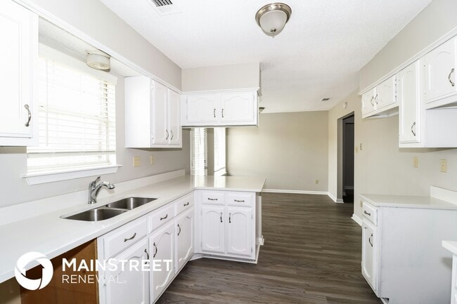 Photo - 5536 Terri Lynn Cove