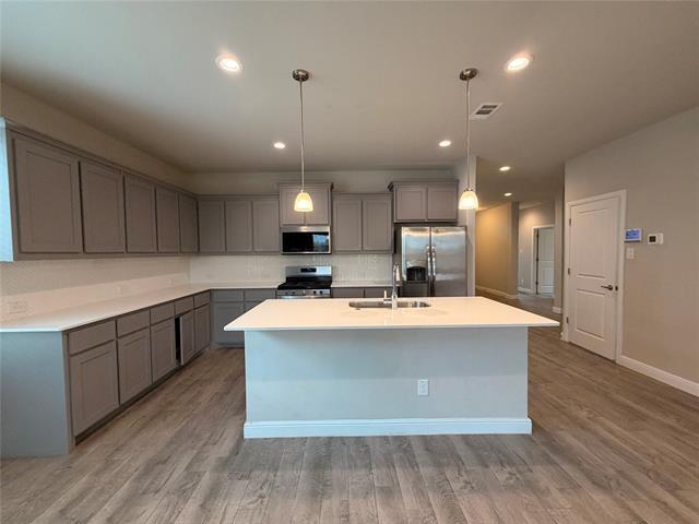 Photo - 209 Irish Moss Dr