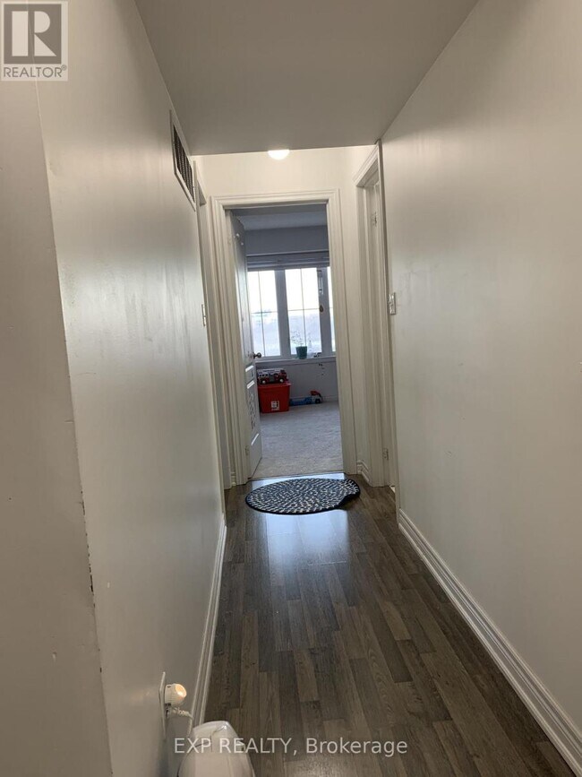 Photo - 2450 Post Rd