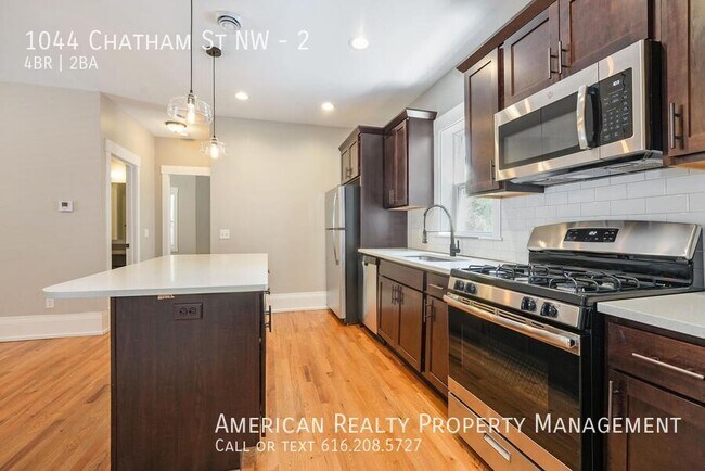 Photo - 1044 Chatham St NW Unidad 2