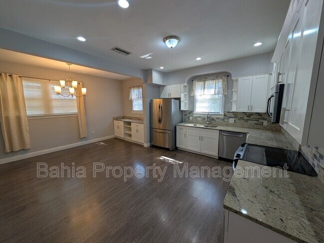3702 N 12th St Unidad 1