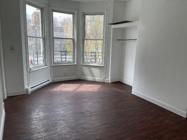 Photo - 0 E Tremont Ave Apartment