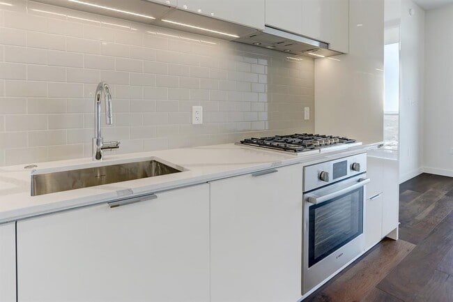 Photo - 44 East Ave Unit 2908