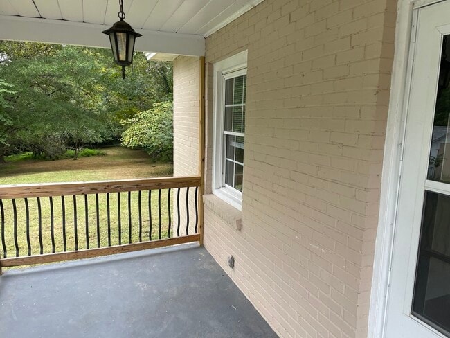 Photo - 504 Pearces Rd