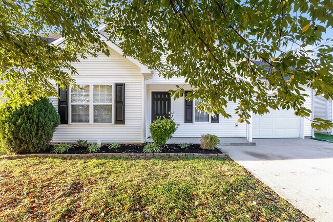 Building Photo - Inviting 3-Bedroom Murfreesboro Home with 1-Car Garage