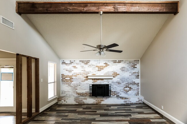 Photo - 5303 Oak Springs Dr