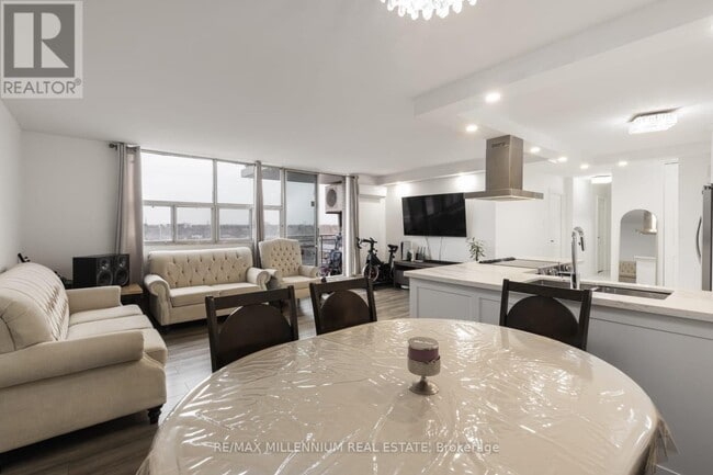 Photo - 2645 Kipling Ave Unit 706