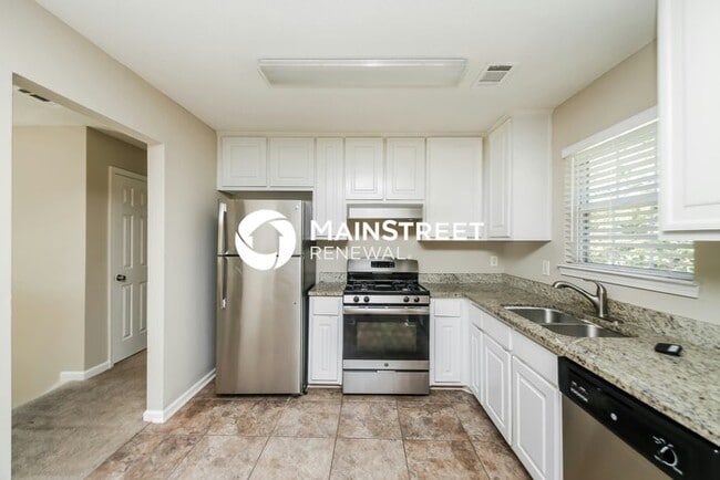 Photo - 3 Bedroom Pet-Friendly Home in Union City,...
