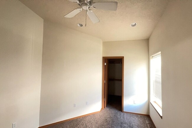 Photo - 620-622 Ecols St S Monmouth, OR 97351 Unit 620
