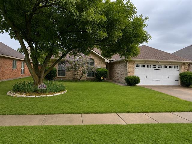 Photo - 208 Orchard Trail