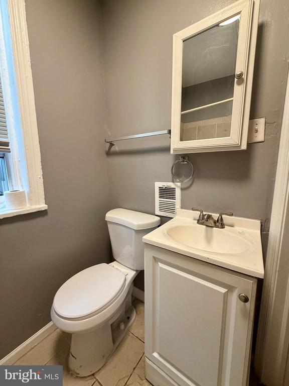Photo - 2219 N Bouvier St